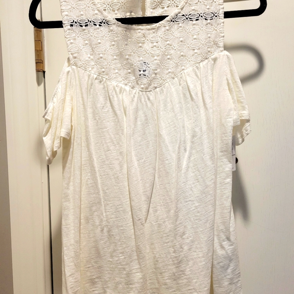 NWT white cold shoulder top